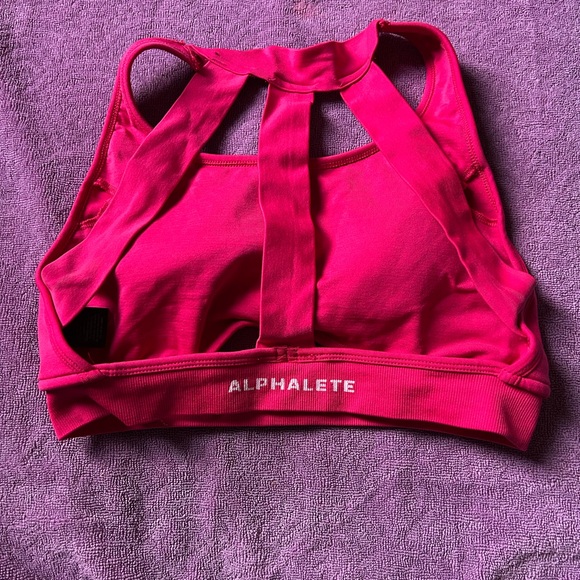 Alphalete Other - Alphalete Vibrant Pink Sports Bra